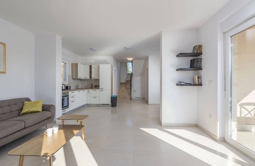 Babici House | Villa Manka-Vacation villa in a quiet Istrian village - forest and beach nearby