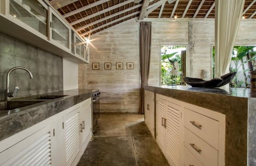 Kerobokan Villa | Villa Mannao Estate Kerobokan