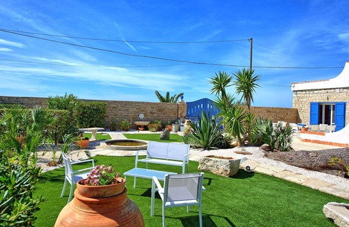 Lido Marausa Villa | Villa Maraus- Seafront villa in Marausa, Sicily