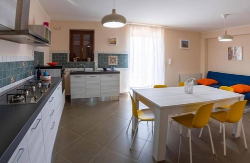 Trecastagni Villa | Villa Marazia with Garden and Private Parking!