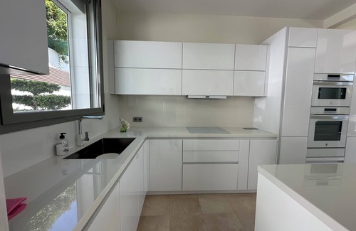 Benahavis Villa | Villa Marbella 5 bedrooms, Pool, 8min Puerto Banús & Beach