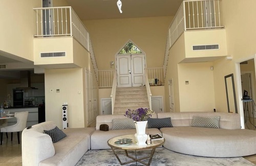 Istan Villa | Villa MARBELLA- GOLDEN MILE -Breathtaking SEA VIEW- PRIVATE POOL