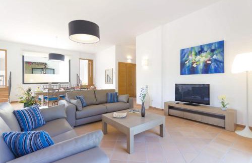 Serpentona Villa | Villa Marco by Villa Plus