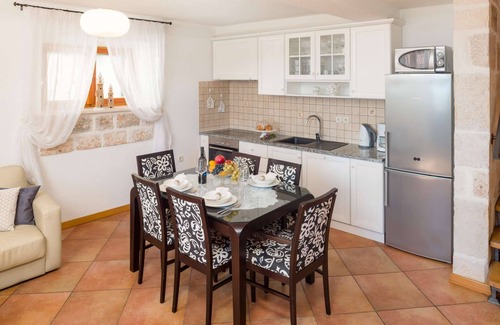 Bol Villa | Villa Mare Bol - 2 bedroom house with sea views, in the center of Bol