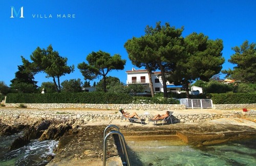 Seget Vranjica Villa | Villa Mare */Luxury holiday house on the beach in Vranjica (Trogir Riviera)