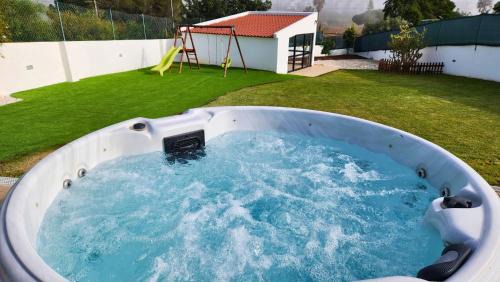Olhos D'Agua Villa | Villa Margarida by Laranjal Rentals
