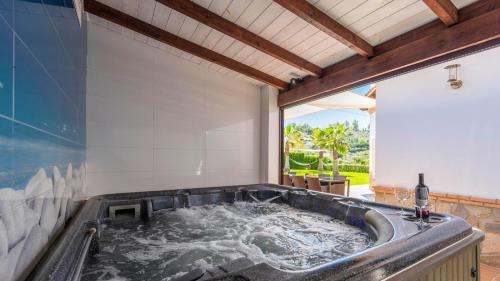 Competa House | Villa Mari Cómpeta by Ruralidays