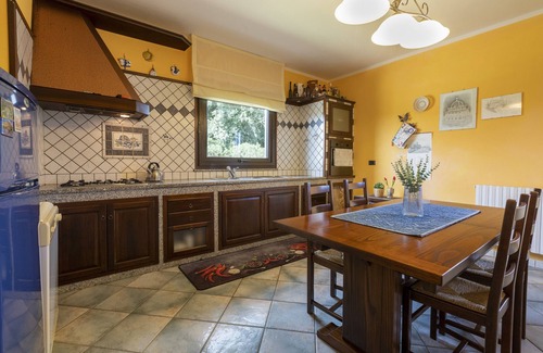 Campanedda House | Villa 'Maria Antonietta' with Private Garden & Wi-Fi
