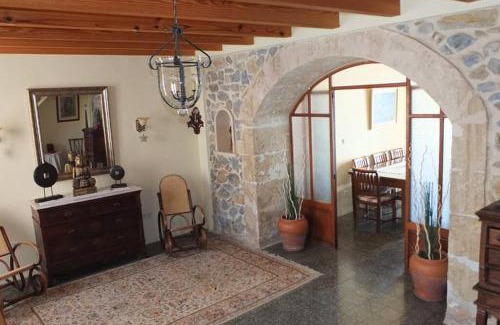 Andraitx House | Villa Maria, bonita casa con jardín y piscina privada en Andratx