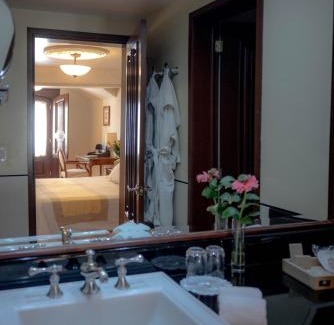 De La Presa Hotel | Villa Maria Cristina Hotel