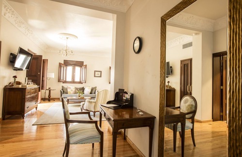 De La Presa Hotel | Villa Maria Cristina