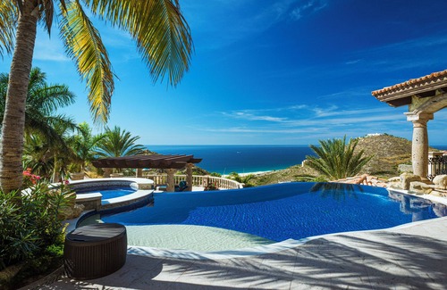 Pedregal House | Villa Maria! "Days begin with ocean breezes and end with candlelight and calm"