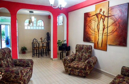 Puerto de Boniato House | Villa Maria Del Carmen