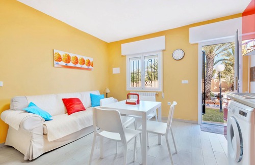 El Chaparral Apartment | Villa 'Maria Dependance' with Private Pool, Wi-Fi and Air Conditioning