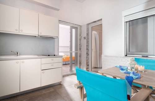 Toroni House | Villa Maria