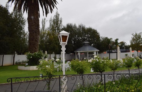Klerksdorp House | Villa Maria Guest Lodge