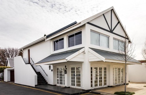 Klerksdorp House | Villa Maria Guest Lodge