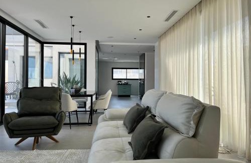 Hamma Villa | Villa Maria