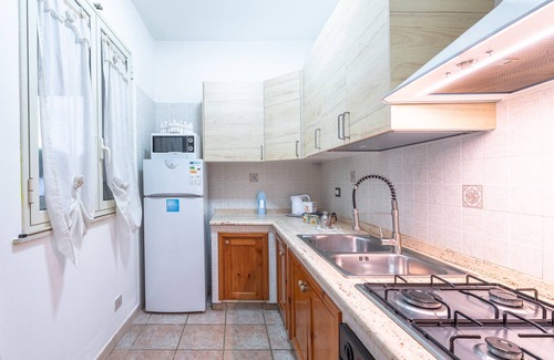 Floridia Villa | Villa 'Mariavittoria' with Sea View, Wi-Fi and Air Conditioning