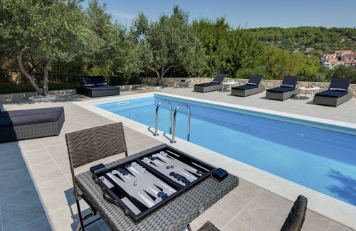 Prvic Luka Villa | Villa Mariella - Five Bedroom Villa, Sleeps 10