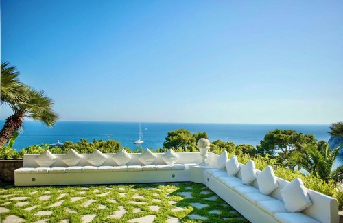Marina Piccola Villa | VILLA MARINA BLUE - Six Bedroom Villa, Sleeps 13