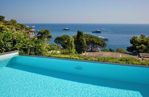 Marina Piccola Villa | VILLA MARINA BLUE - Six Bedroom Villa, Sleeps 13