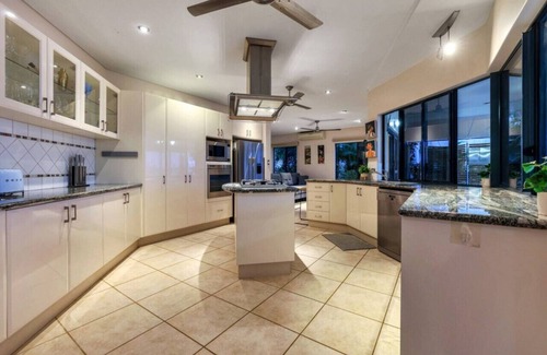 Cullen Bay House | Villa Marina Darwin: 4 bed, 3 bath w/Pool+Cinema!