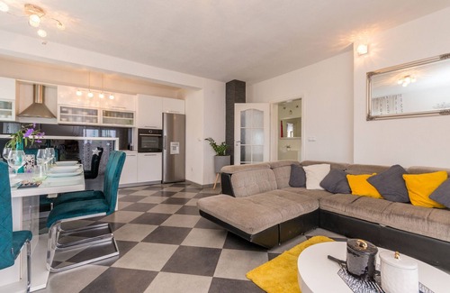 Tinj Villa | Villa Maris ZadarVillas