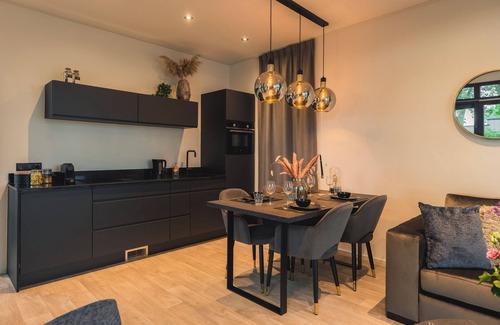 Maurik Villa | Villa Maritime 2p - Two Bedroom Villa, Sleeps 2