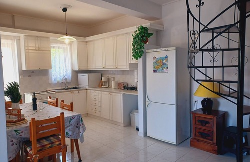 Salamis Villa | Villa Mariza at Aiantio