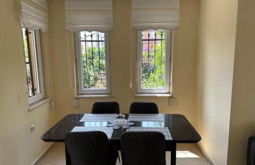 Side Apartment | Villa Marla