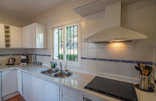 Vinuela Villa | Villa Maroma with Mountain View, Pool, Garden & Wi-Fi