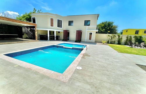 Laguna Salada House | Villa Marot Eventos