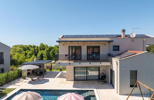 Kruncici Villa | Villa Martin