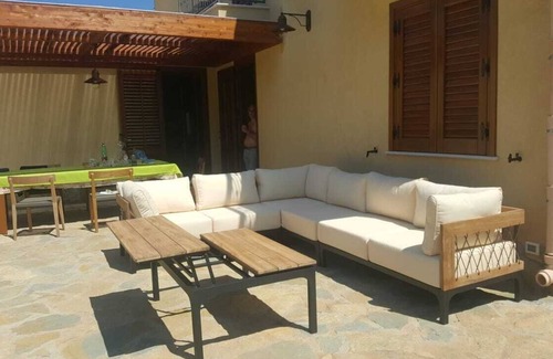 Castelluzzo Villa | Villa Martina with pool for exclusive use, a few steps from the sea for families
