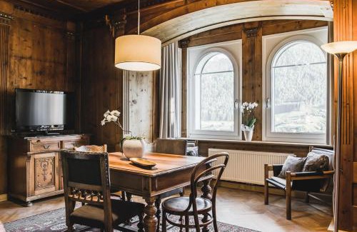 Ortisei Villa | Villa Martiner Apartments Emilia