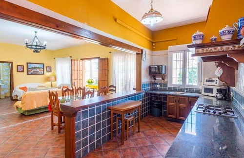 Teba Villa | Villa 'Martinica' with Lake View, Wi-Fi and Air Conditioning