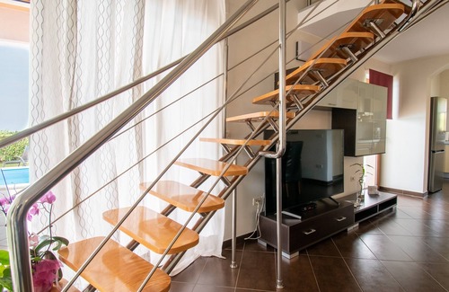 Vilanija Villa | Villa Mary - Four Bedroom Villa with Pool