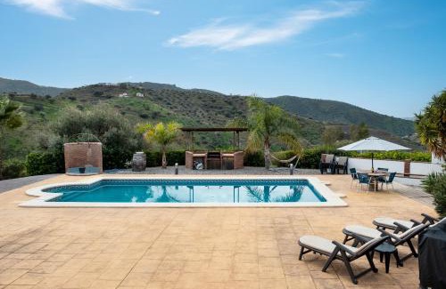 Canillas de Aceituno Villa | Villa Marylou