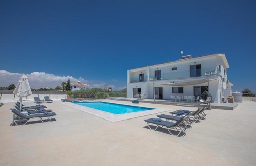 Paralimni Villa | Villa Marylou