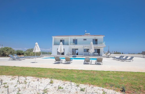 Paralimni Villa | Villa Marylou
