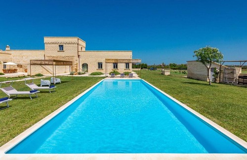 Mesagne Villa | Villa 'Masseria Bosco Colombo' with Private Pool, Wi-Fi and Air Conditioning
