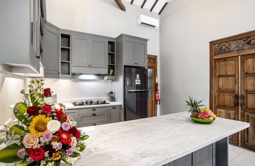 Sanur Villa | Villa Matahari Terbit - Close to the fast boats and marina at Sanur Beach