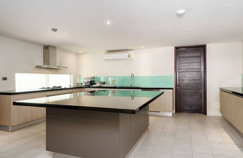 Choeng Mon Villa | Villa Mayuree - Six Bedroom Villa, Sleeps 12