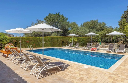 Latchi Villa | Villa Meadowlands - Five Bedroom Villa, Sleeps 10