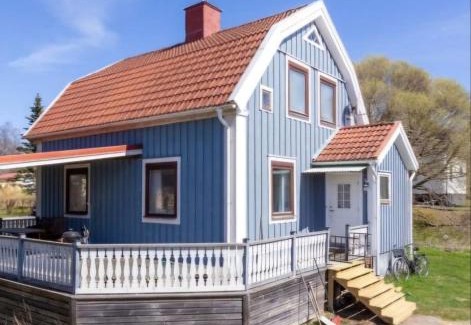 Hallefors House | Villa med pool i närheten av Örebro