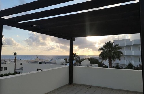 Kissonerga Villa | Villa Med-Sunset