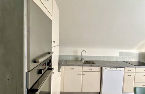 Mayenne Apartment | Villa Medena - All-comfort stay + jacuzzi - Rated 3*.