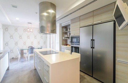 Els Arenals del Sol Villa | Villa 'Mediterranean Beach' with Sea View, Wi-Fi and Air Conditioning