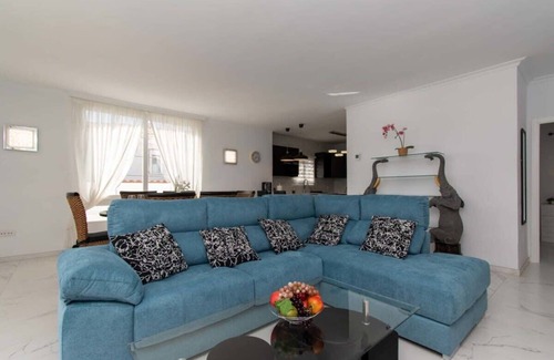 Chayofa Villa | Villa Melua Summary: